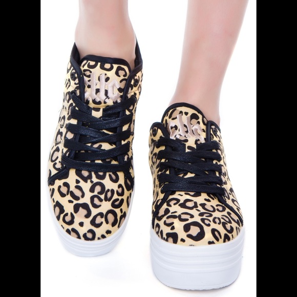 cute to the core platform sneakers